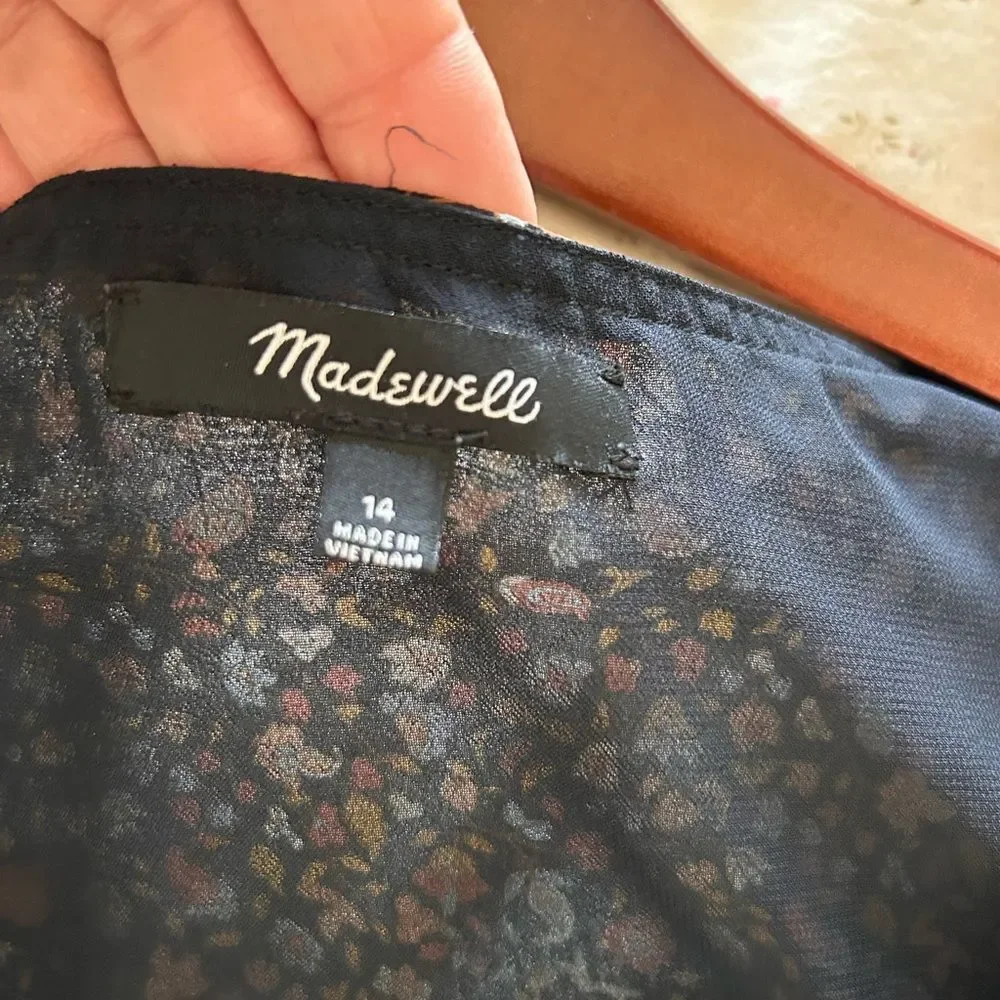 Madewell Georgette Smocked-Cuff Button-Front Shirt in Folktale Paisley EUC 14